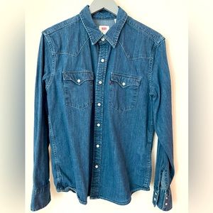 Levi’s Denim Button Down Shirt